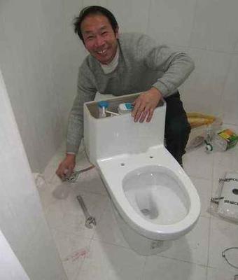 安装马桶